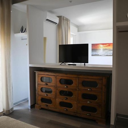 Interno 11 City View With Kitchen - 70 Mq Bari Exterior photo